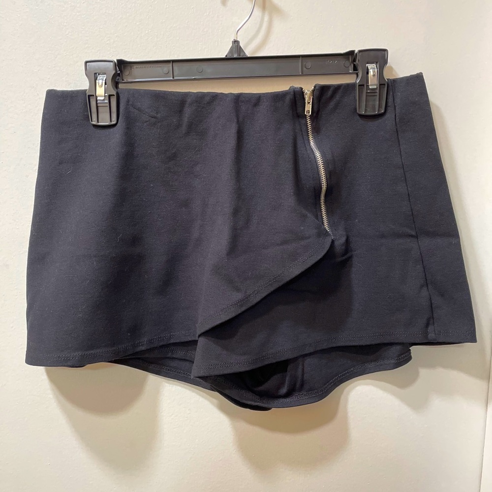 Charlotte Russe black envelope skort